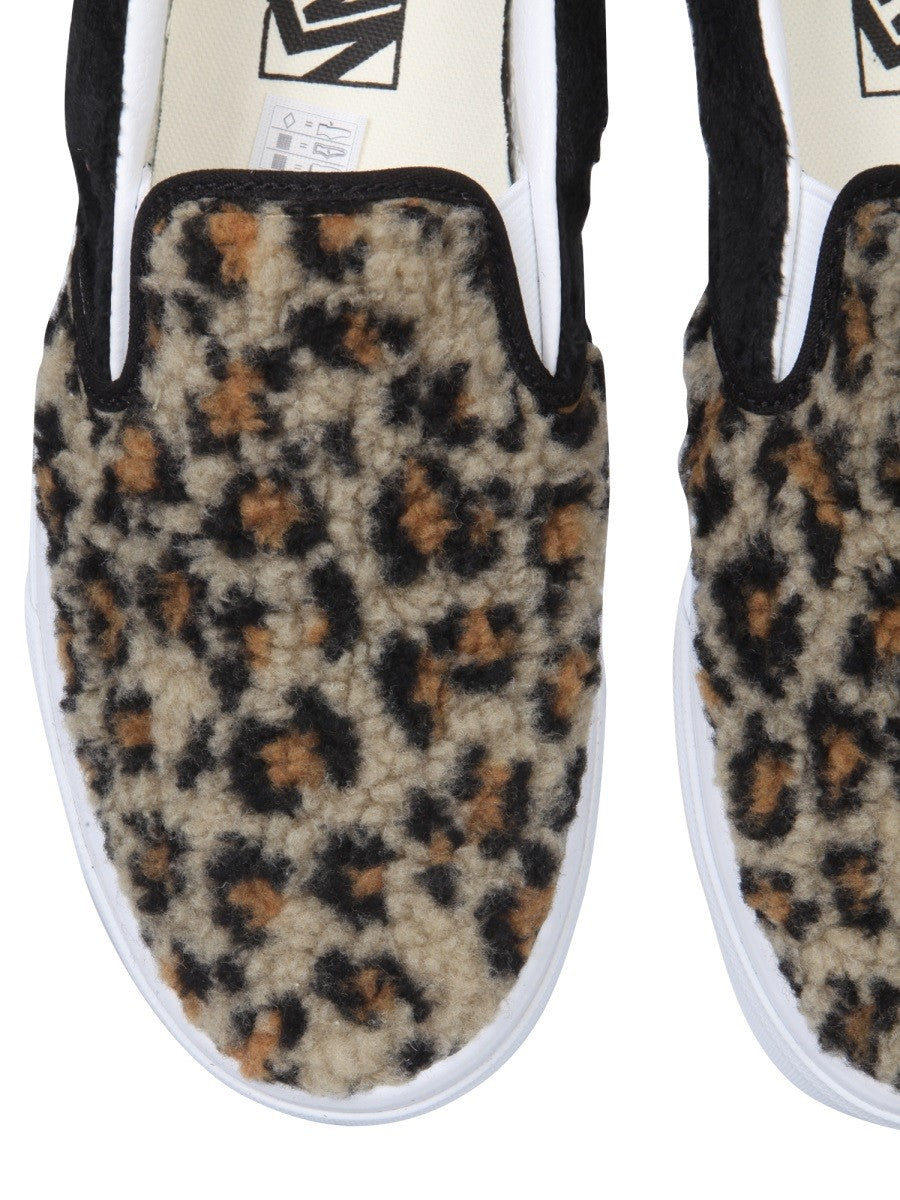 59 SHERPA SLIP-ONS