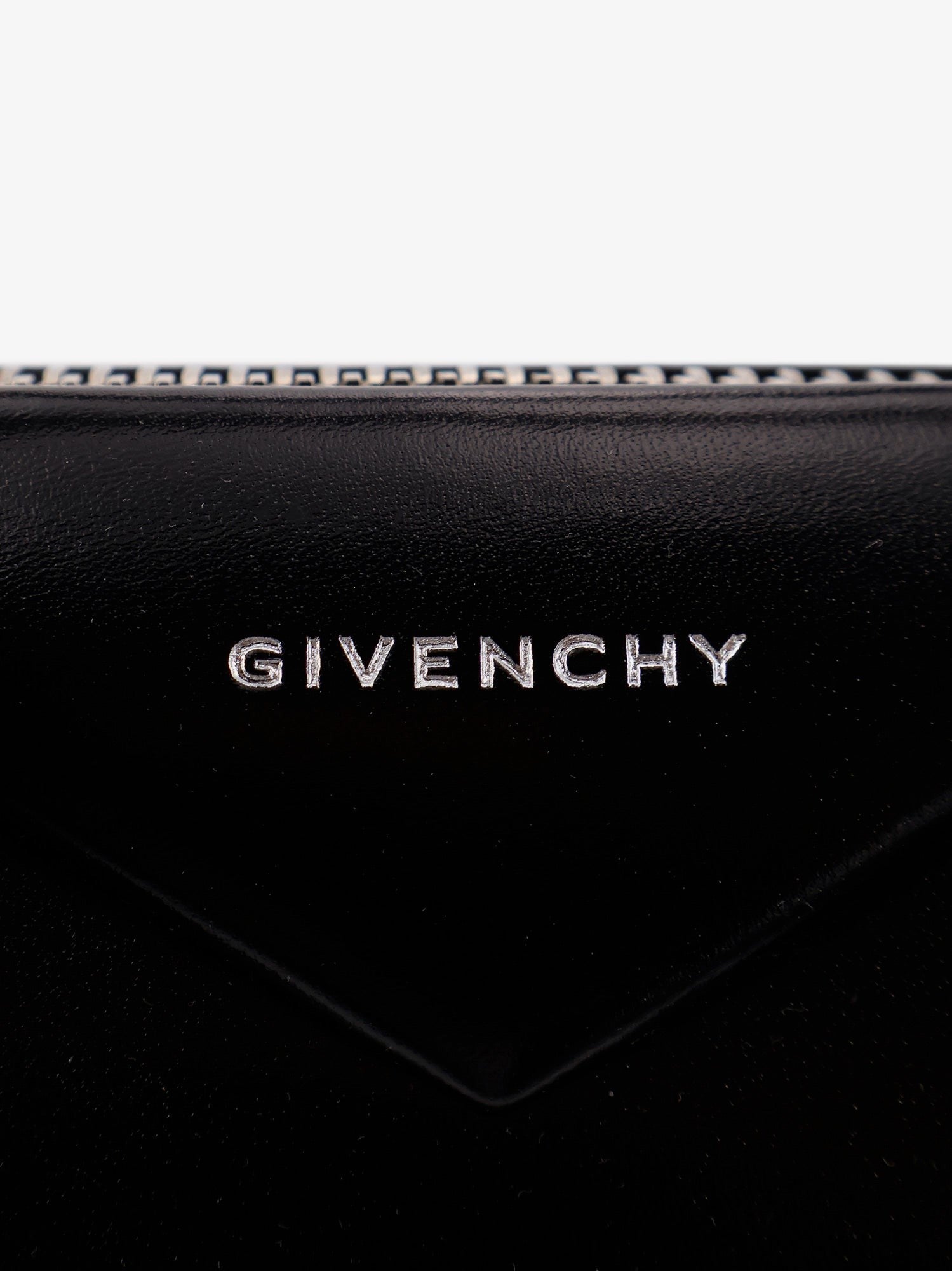 Antigona Small leather shoulder bag