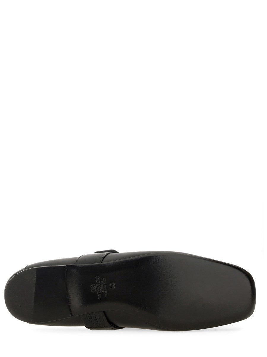 BALLERINA MARY-JANE VLOGO LOCKER