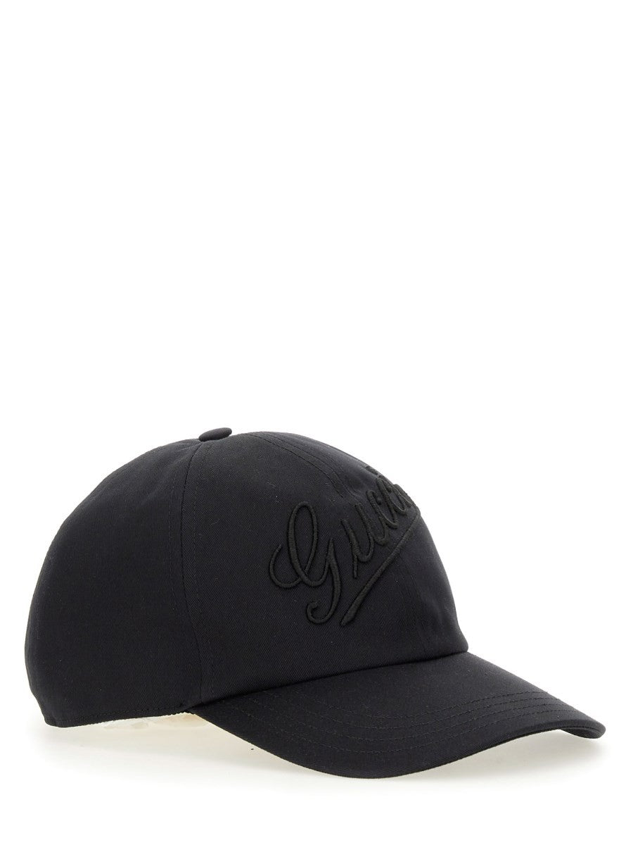 BASEBALL CAP WITH EMBROIDERY