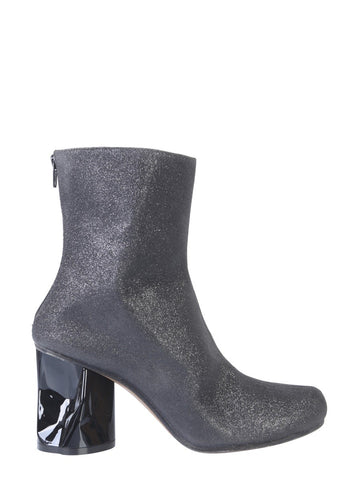 BOOT WITH CRUSHED HEEL