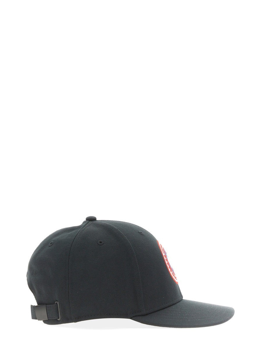 BASEBALL HAT WITH LOGO PATCH