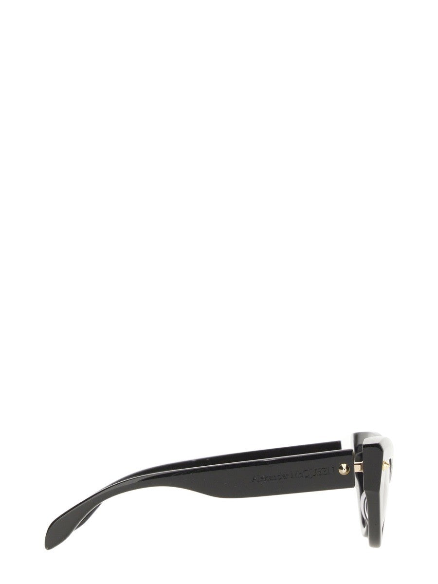 CAT-EYE SUNGLASSES SPIKE STUDS