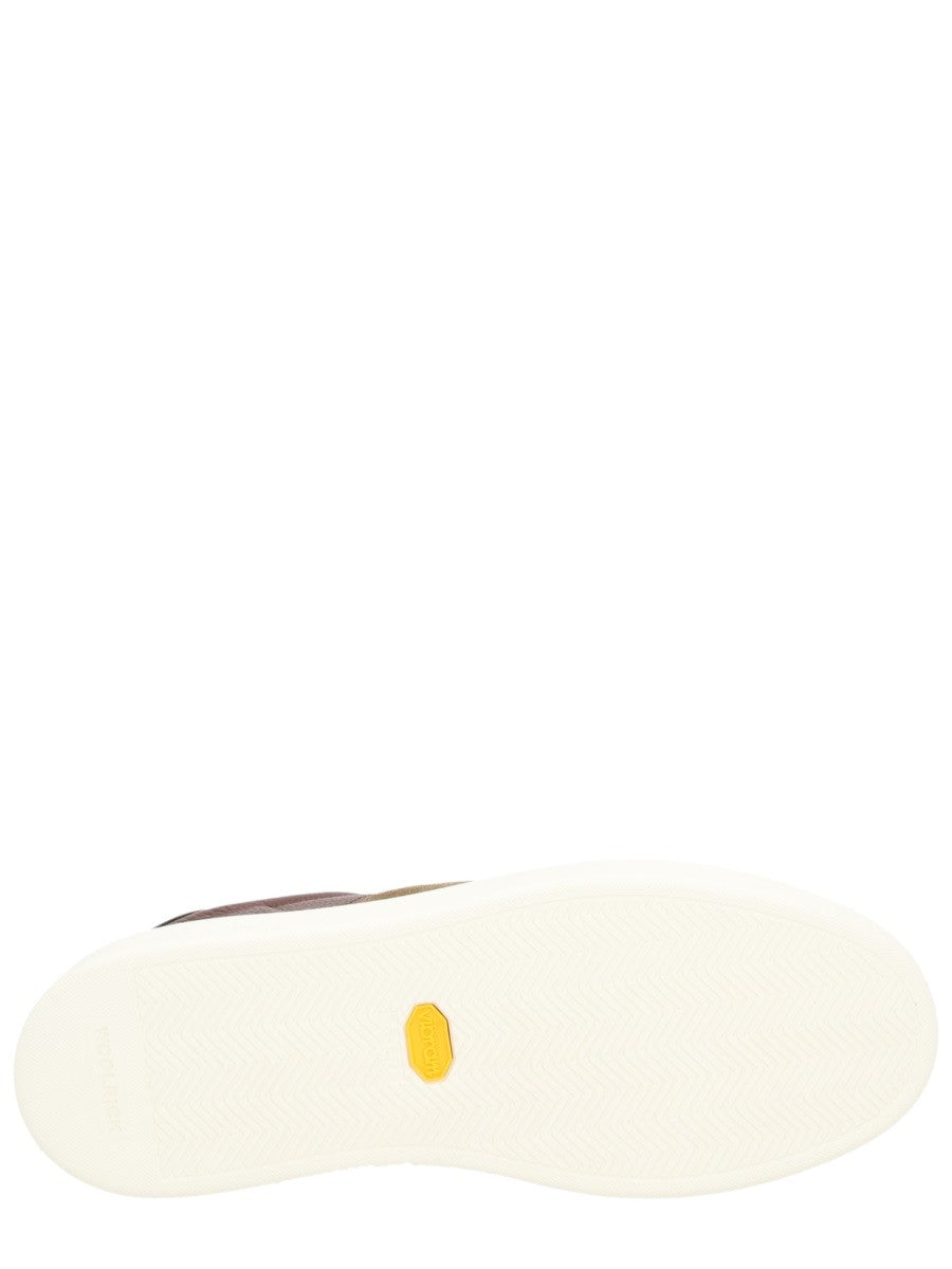 "CLASSIC COURT" SNEAKER