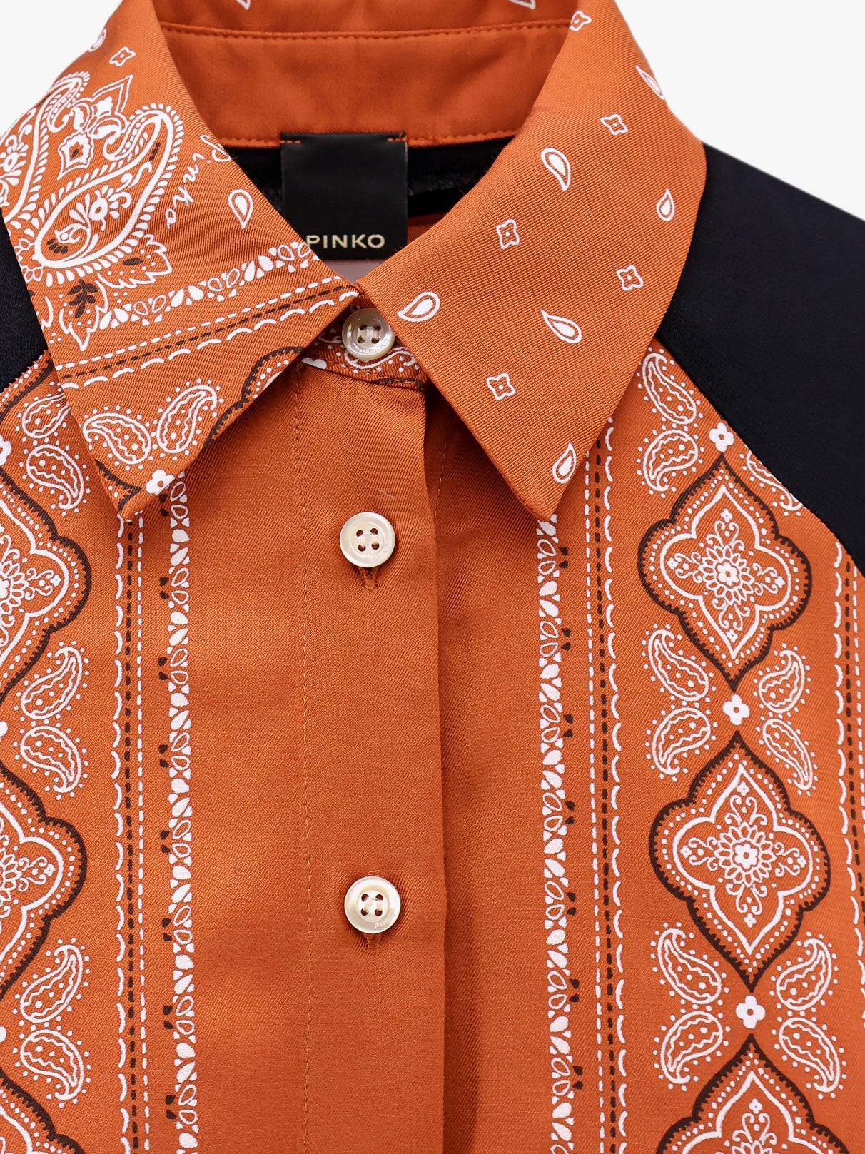 Clocks viscose shirt with bandana print
