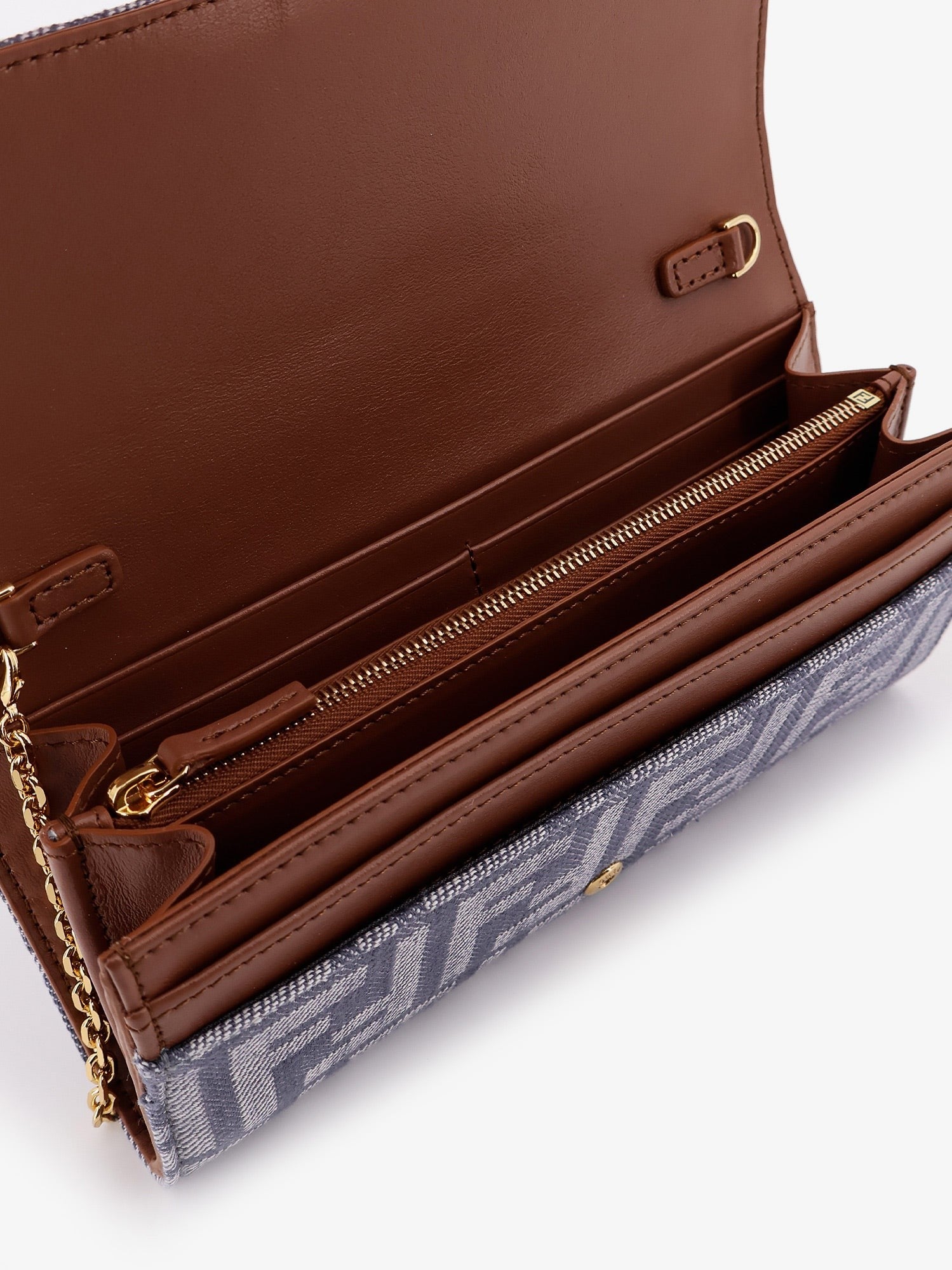 Continental With Chain Baguette wallet