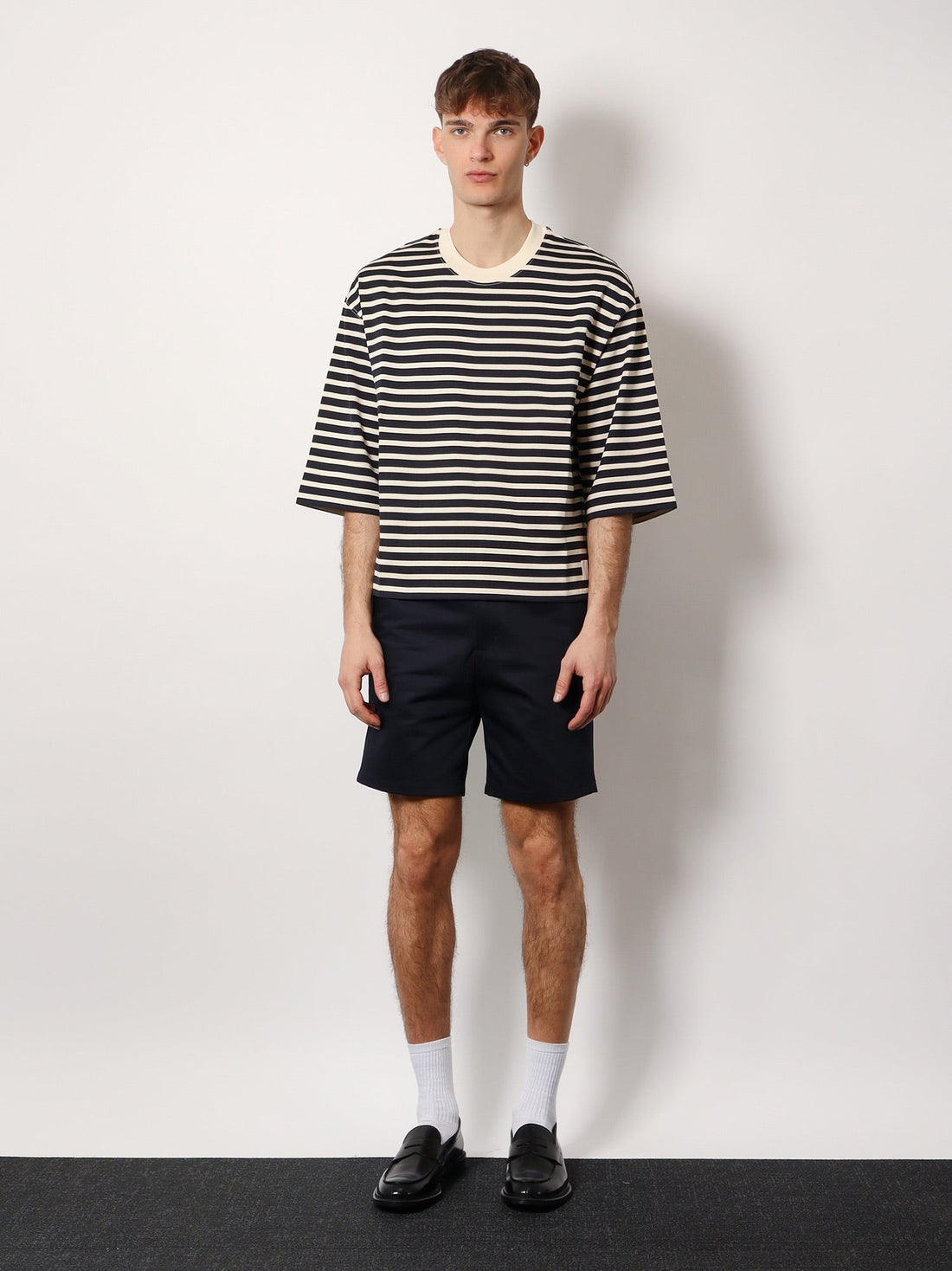 Cotton bermuda shorts with elastic detail