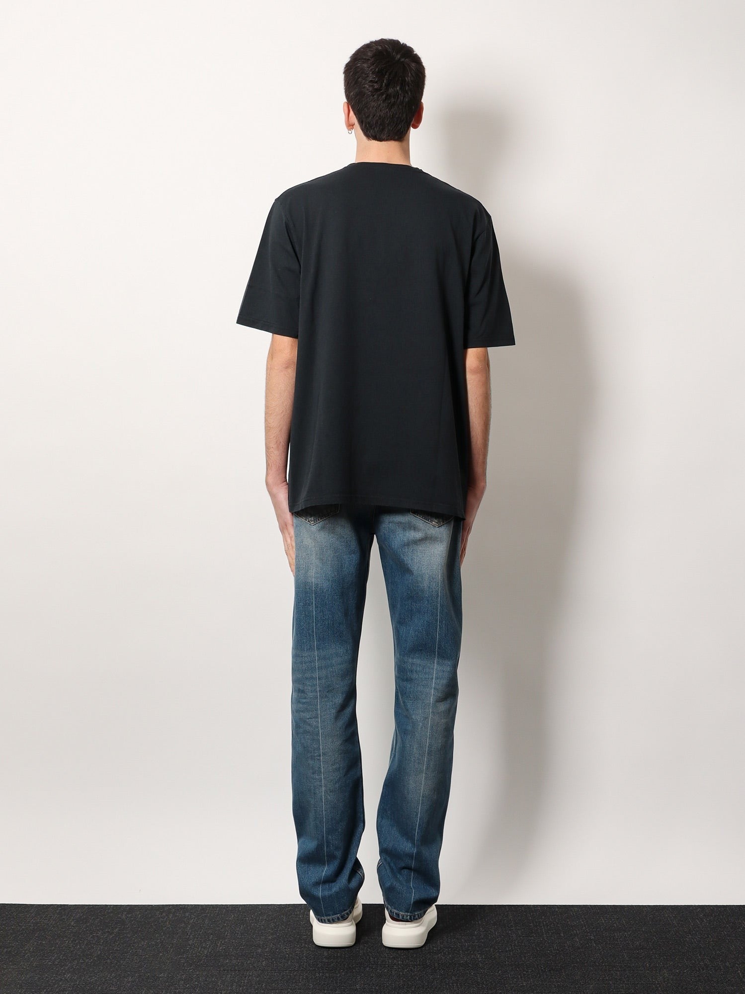 Cotton t-shirt with frontal iconic skull