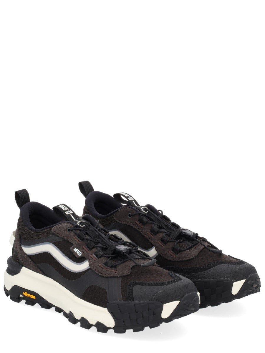 "CROSSPATH XC" SNEAKER