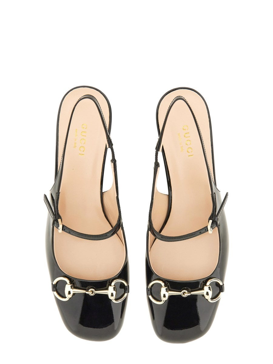 DÉCOLLETÉ WITH CLAMP