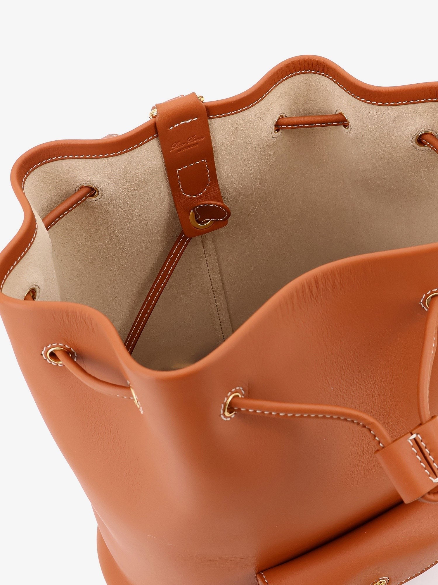 Extra Drawstring L27 leather backpack