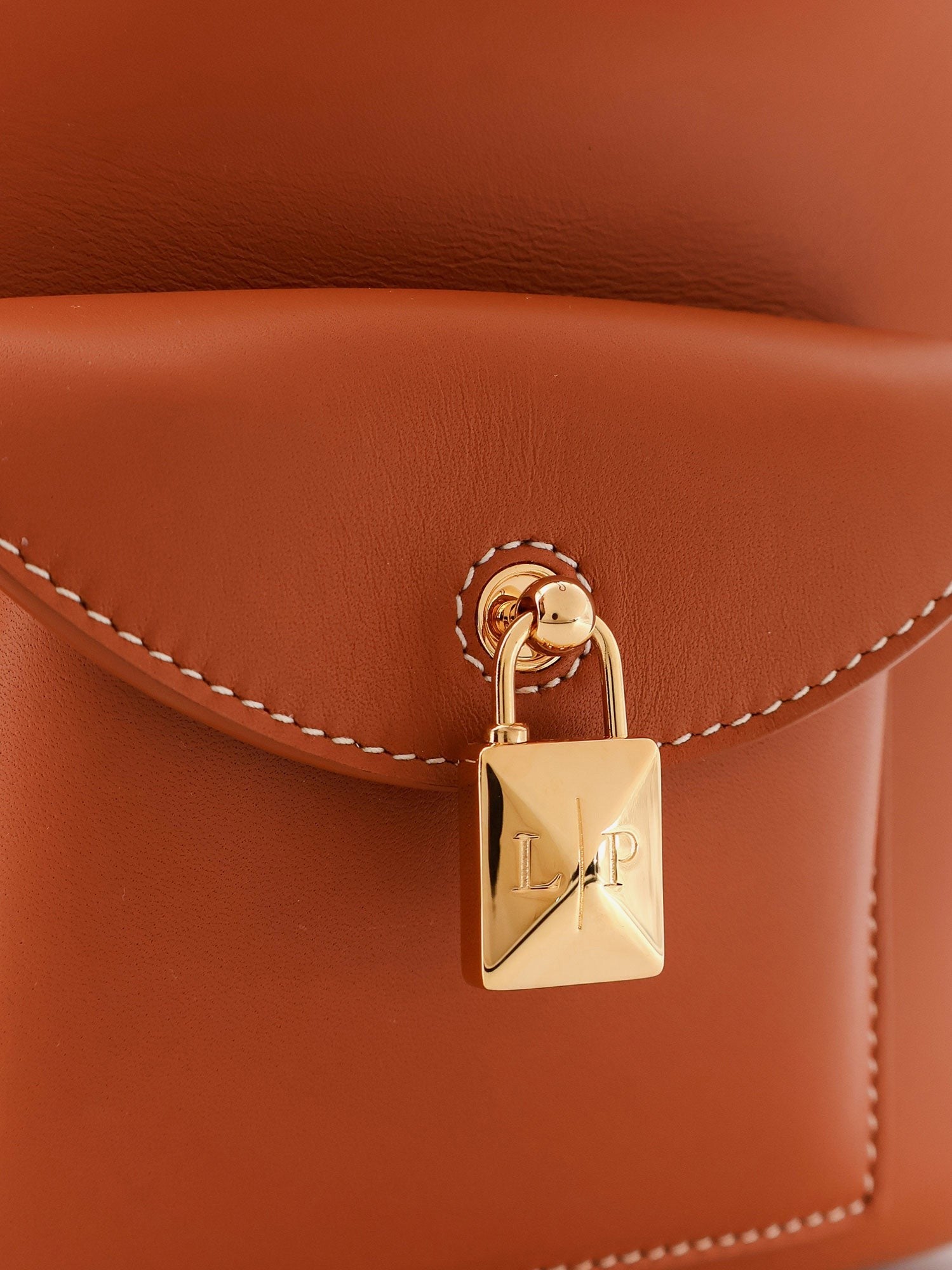 Extra Drawstring L27 leather backpack