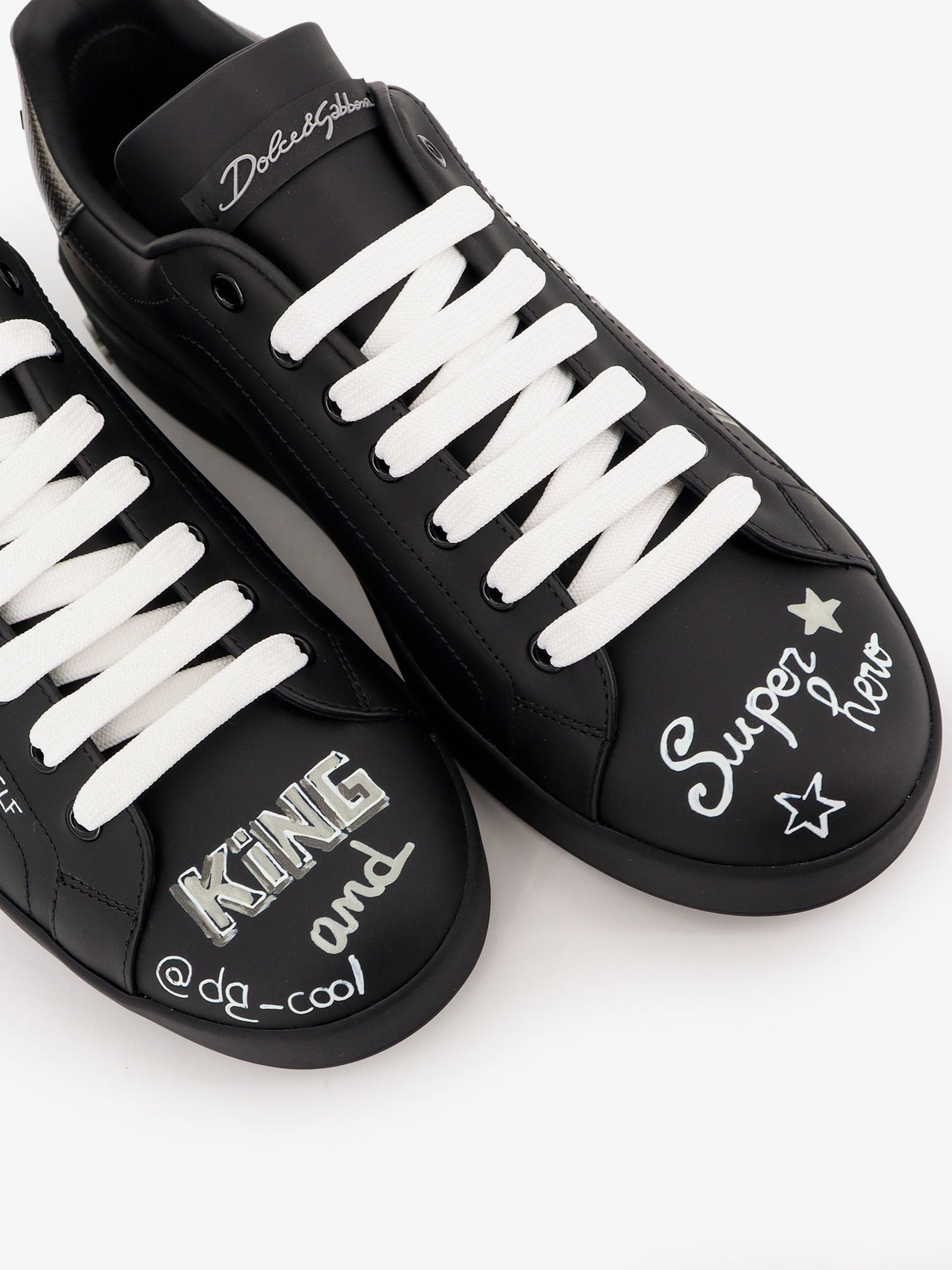 Leather sneakers with iconic prints