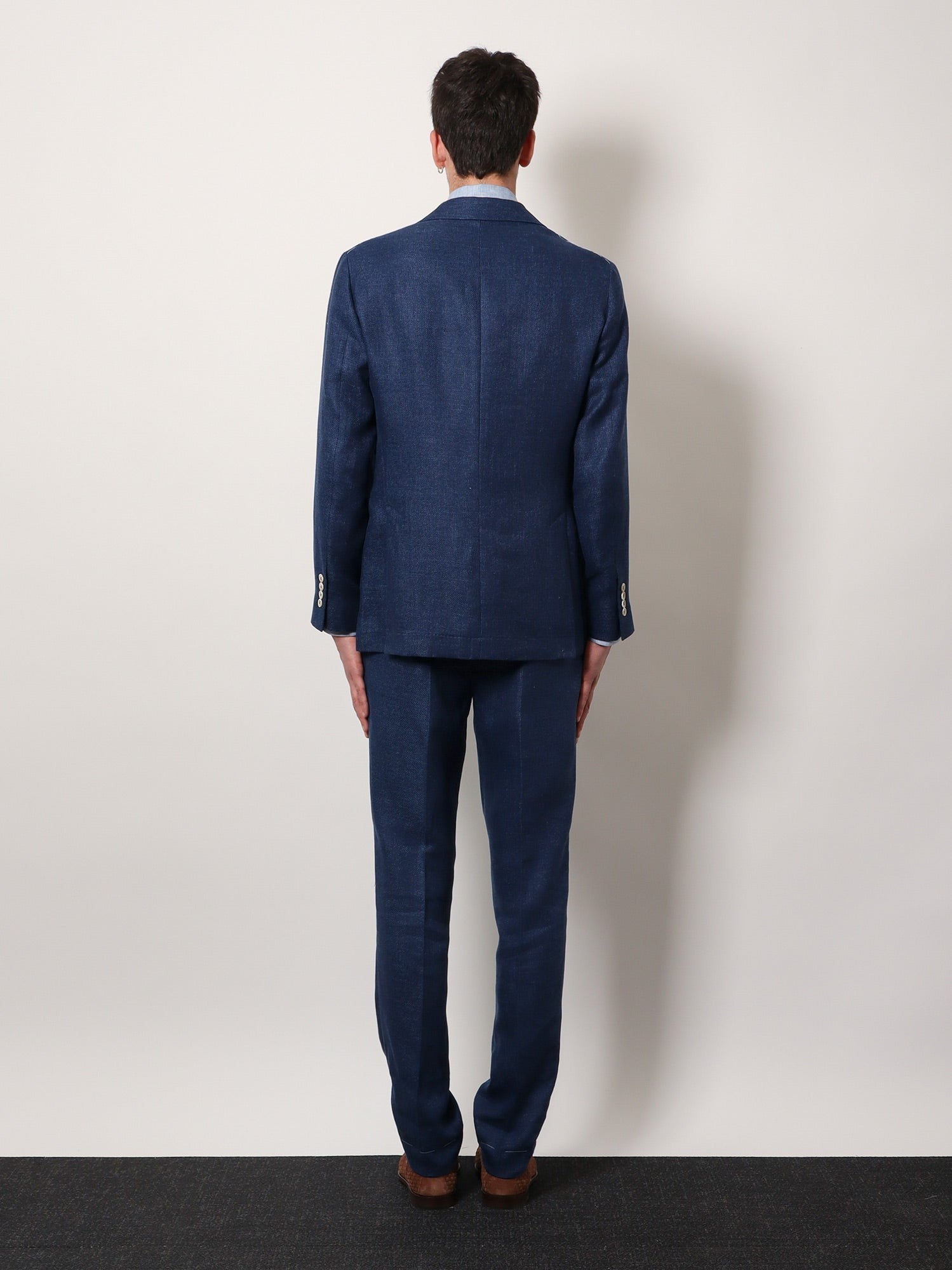 Linen, wool and silk suit