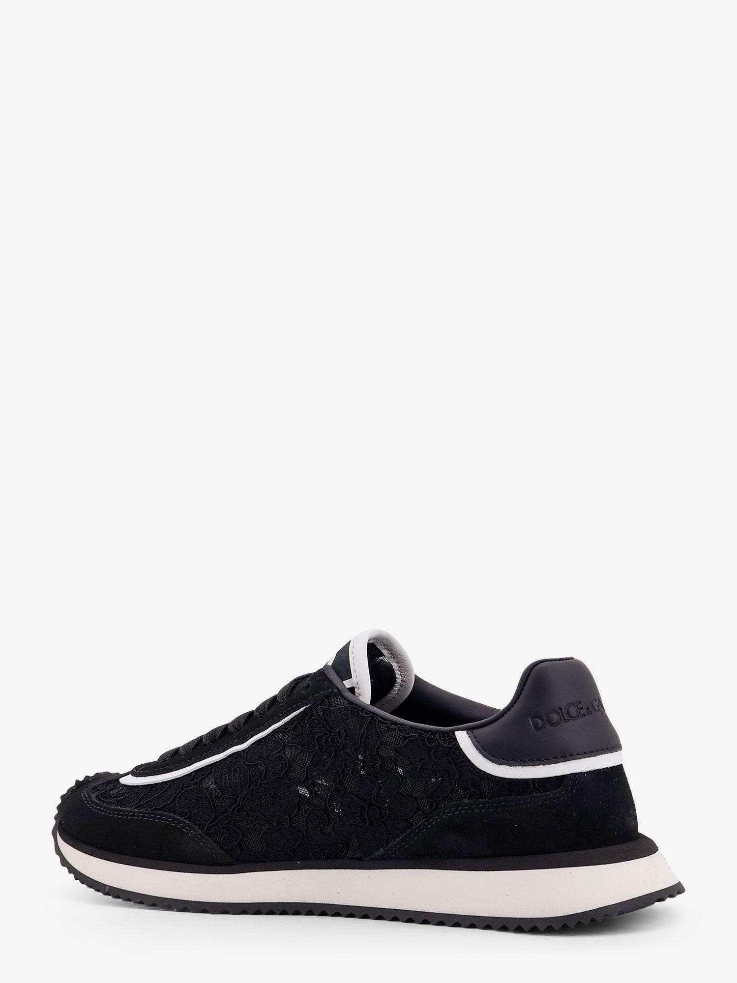 Low-top lace sneakers with suede inserts