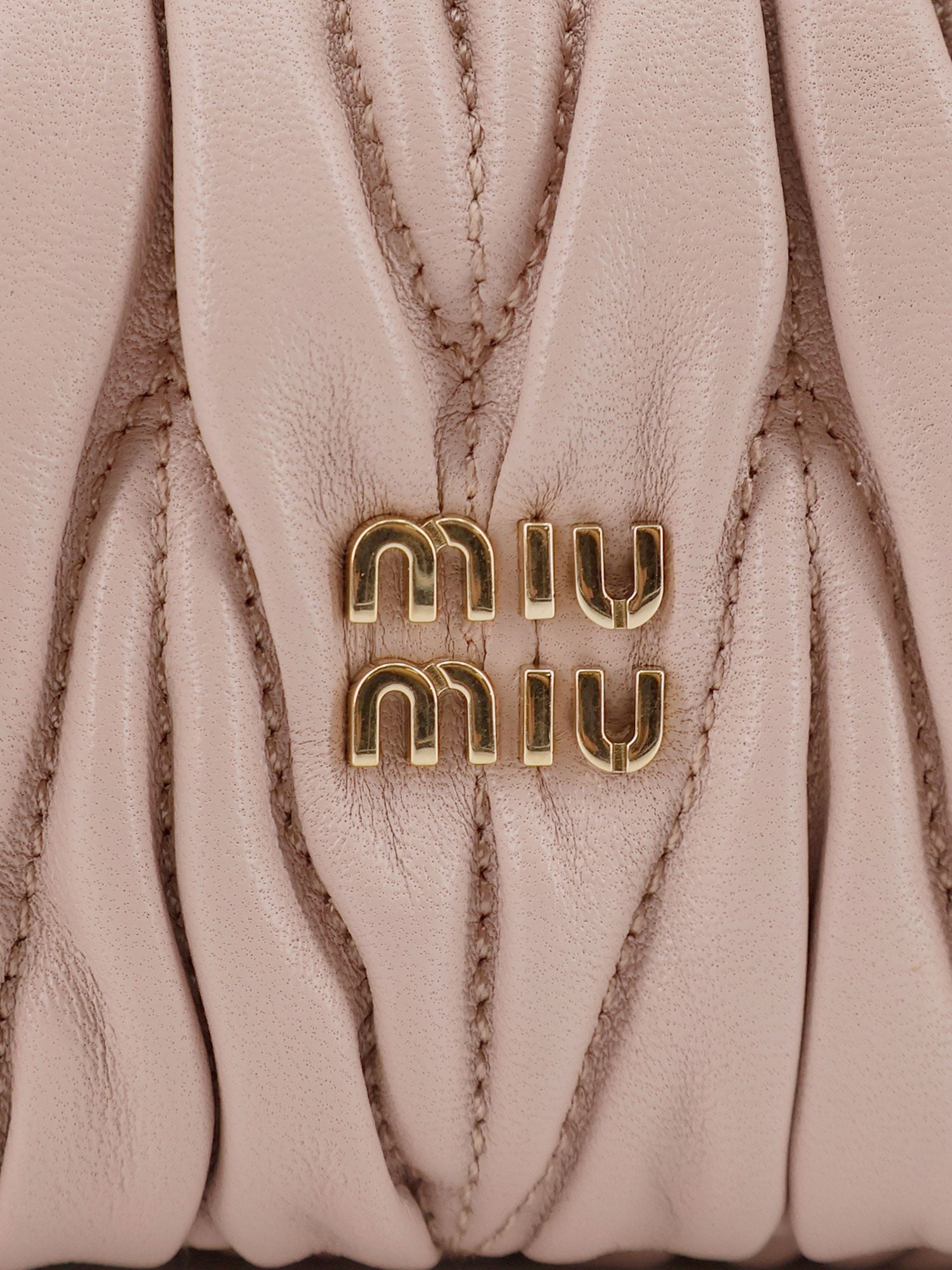 Matelassé leather handbag