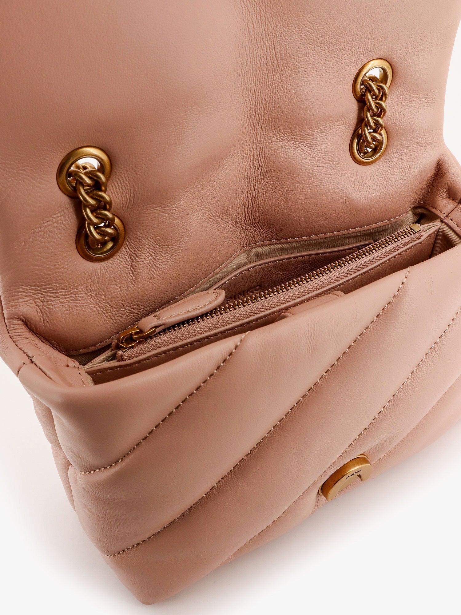 Matelassé leather shoulder bag with iconic love birds buckle