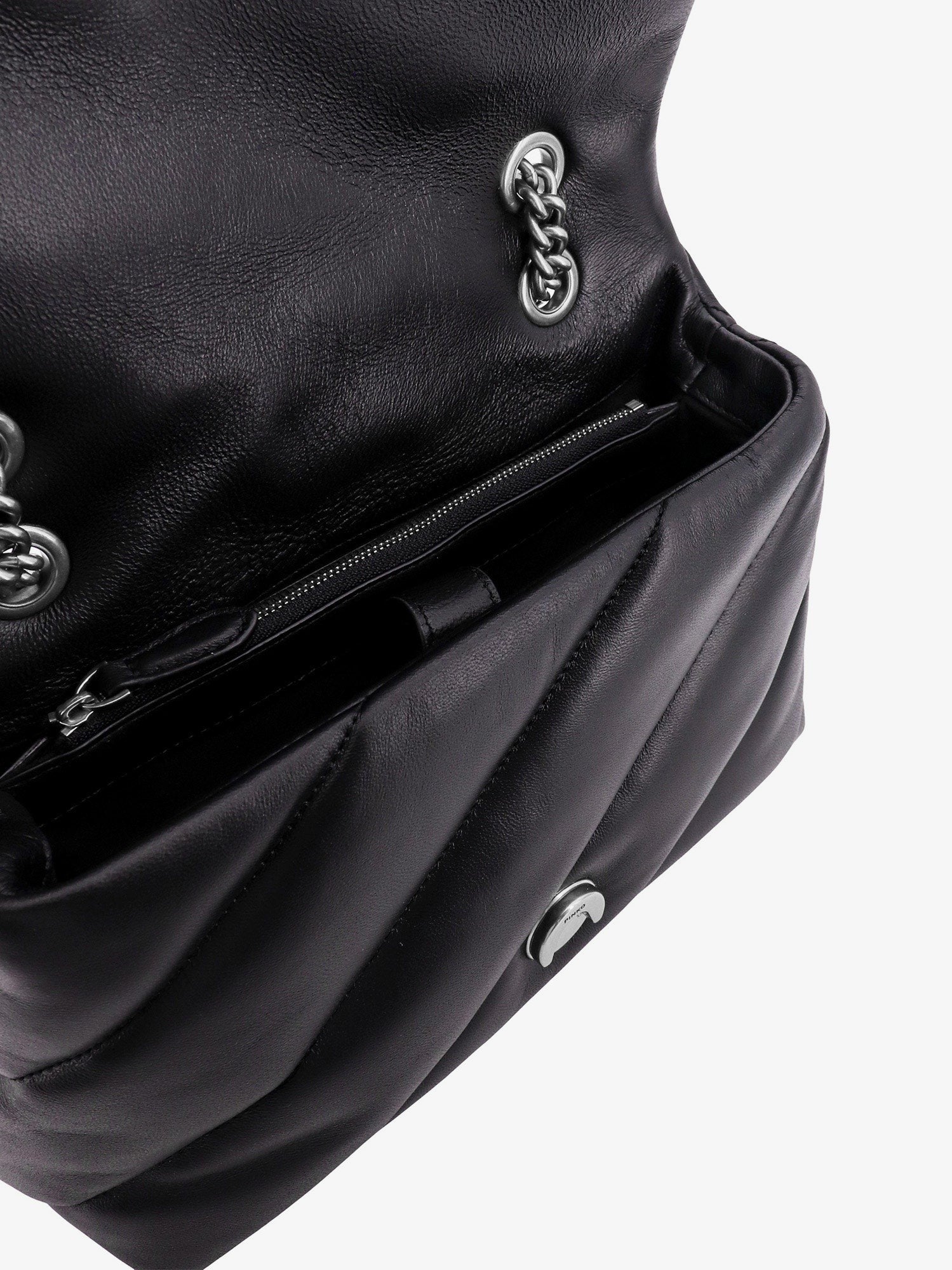 Matelassé leather shoulder bag