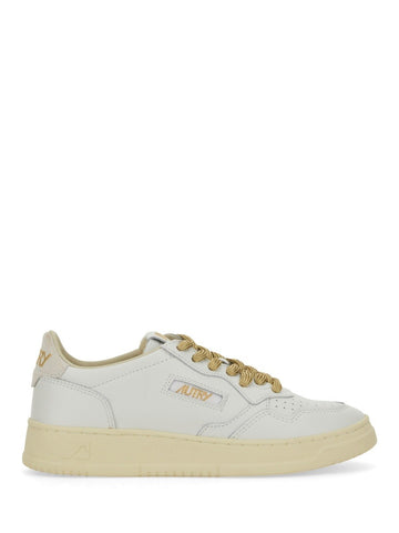 MEDALIST LOW SNEAKER