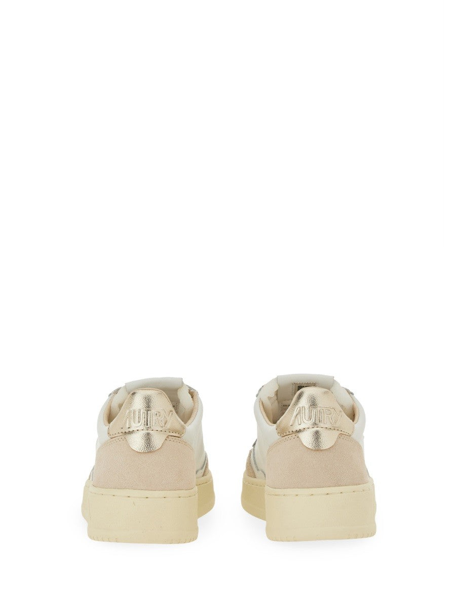 MEDALIST LOW SNEAKER