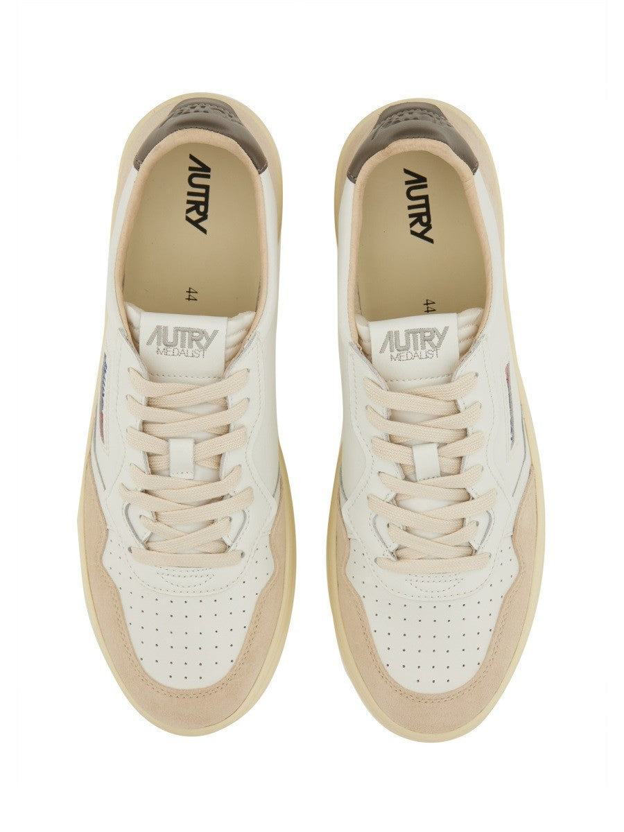 "MEDALIST" LOW SNEAKER
