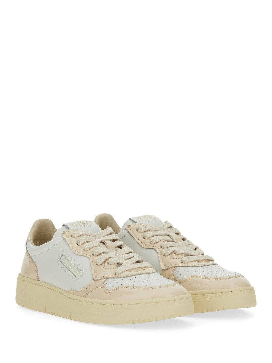 MEDALIST LOW SNEAKER