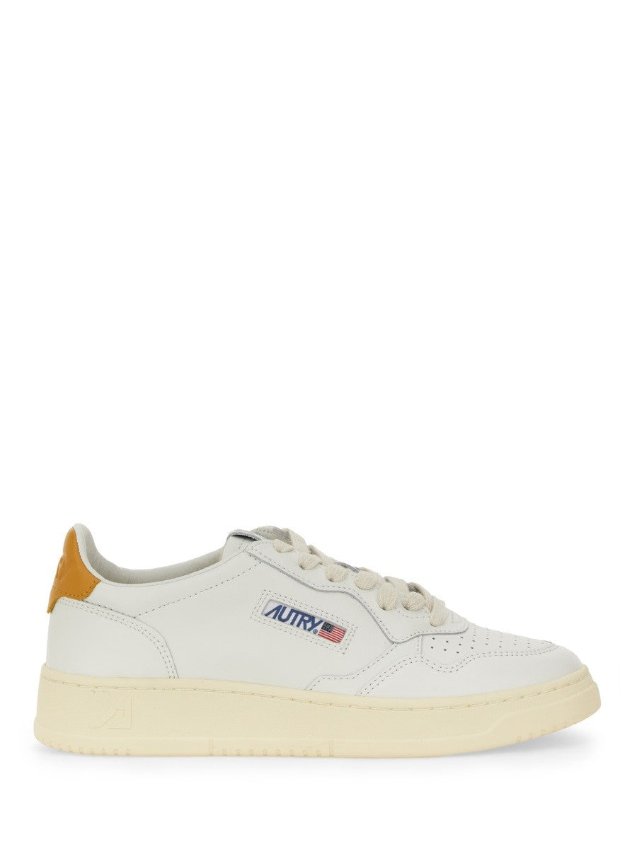 MEDALIST LOW SNEAKERS