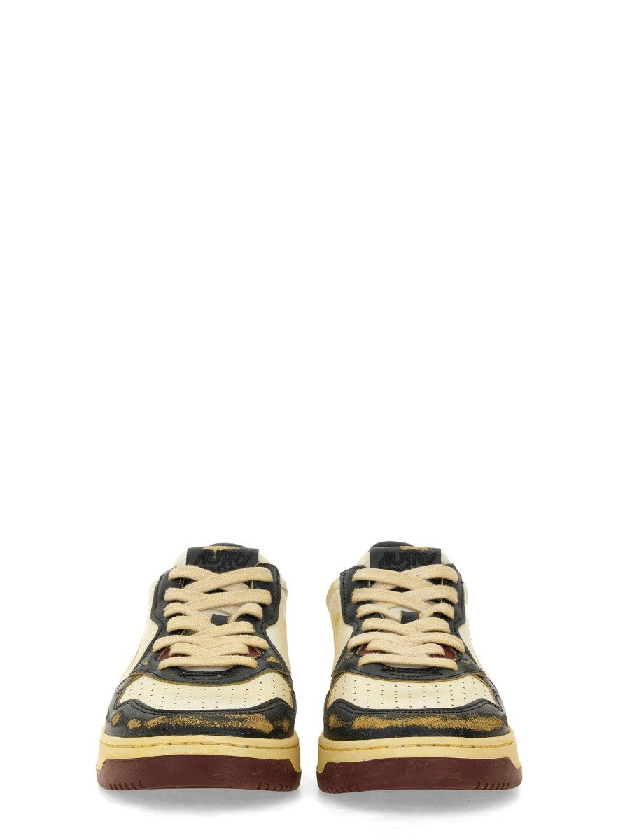 medalist low super vintage sneakers