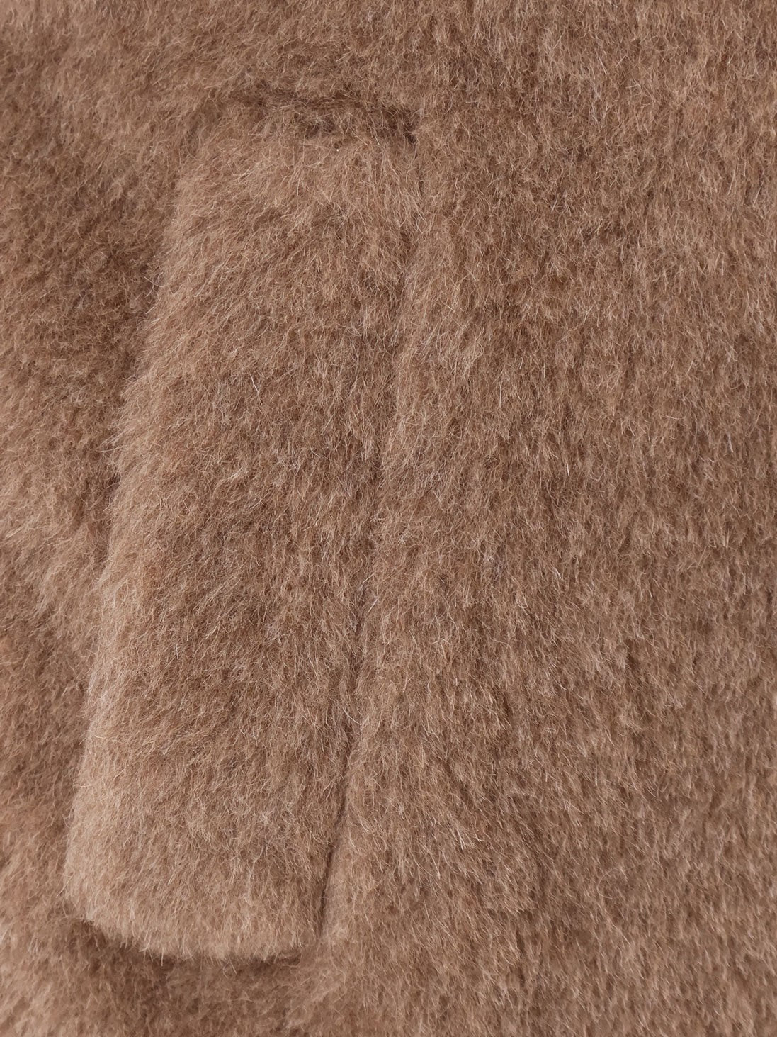 New Abavo alpaca and cashmere sleeveless coat