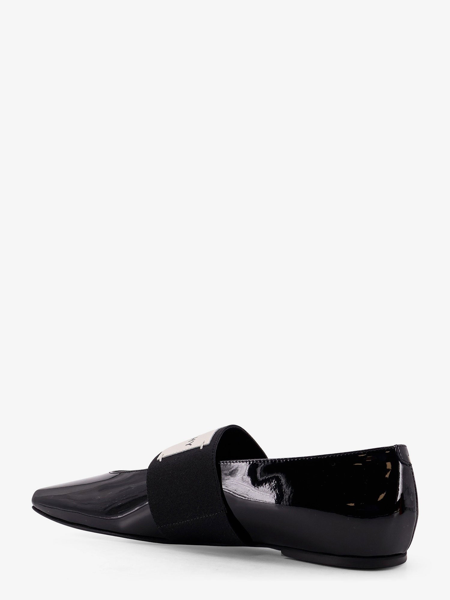 Patent leather ballerinas with maxi logo label