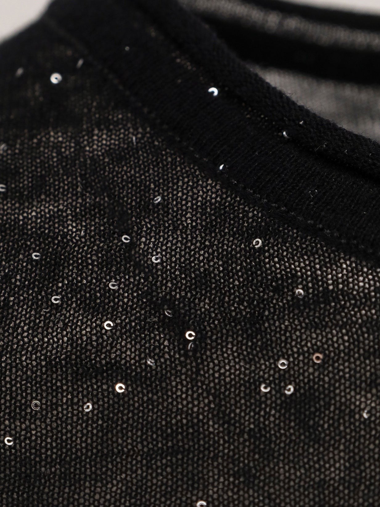 Pico wool top with rhinestones