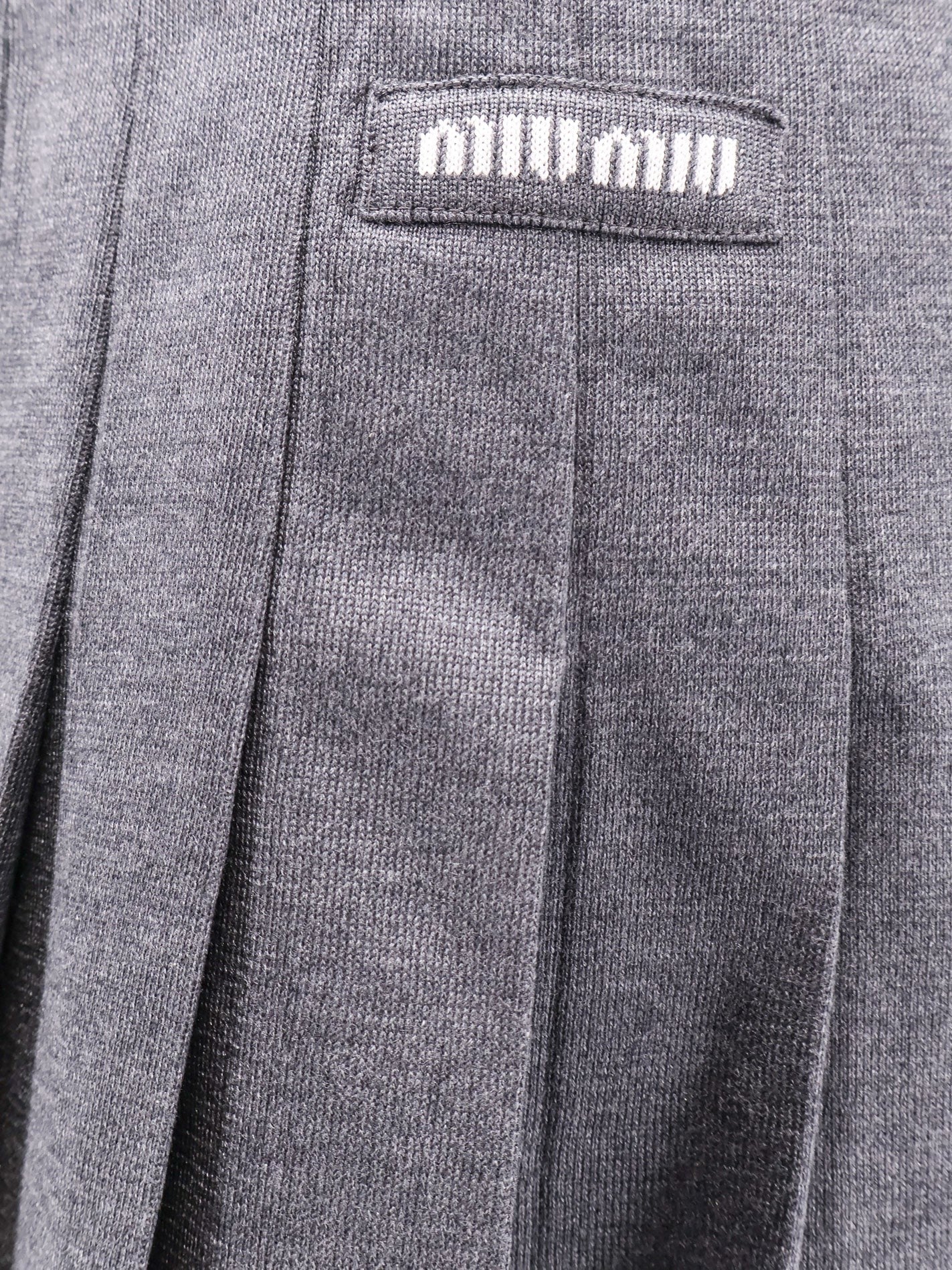 Recycled silk pleated skirt