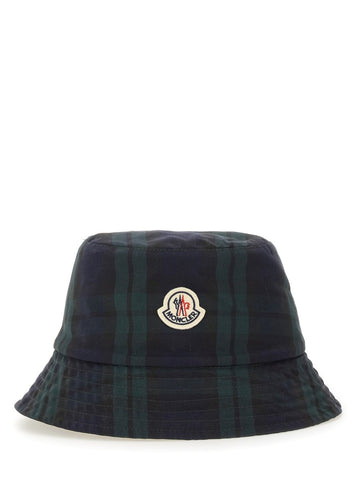 REVERSIBLE BUCKET HAT
