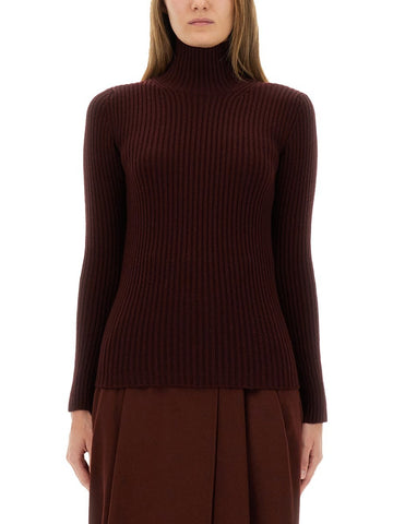 RIBBED TURTLENECK SWEATER