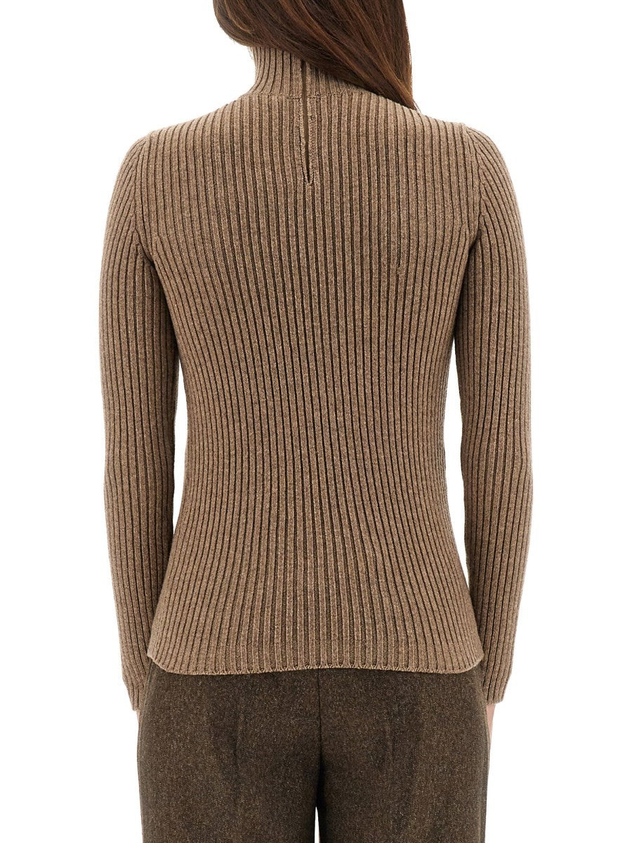 RIBBED TURTLENECK SWEATER
