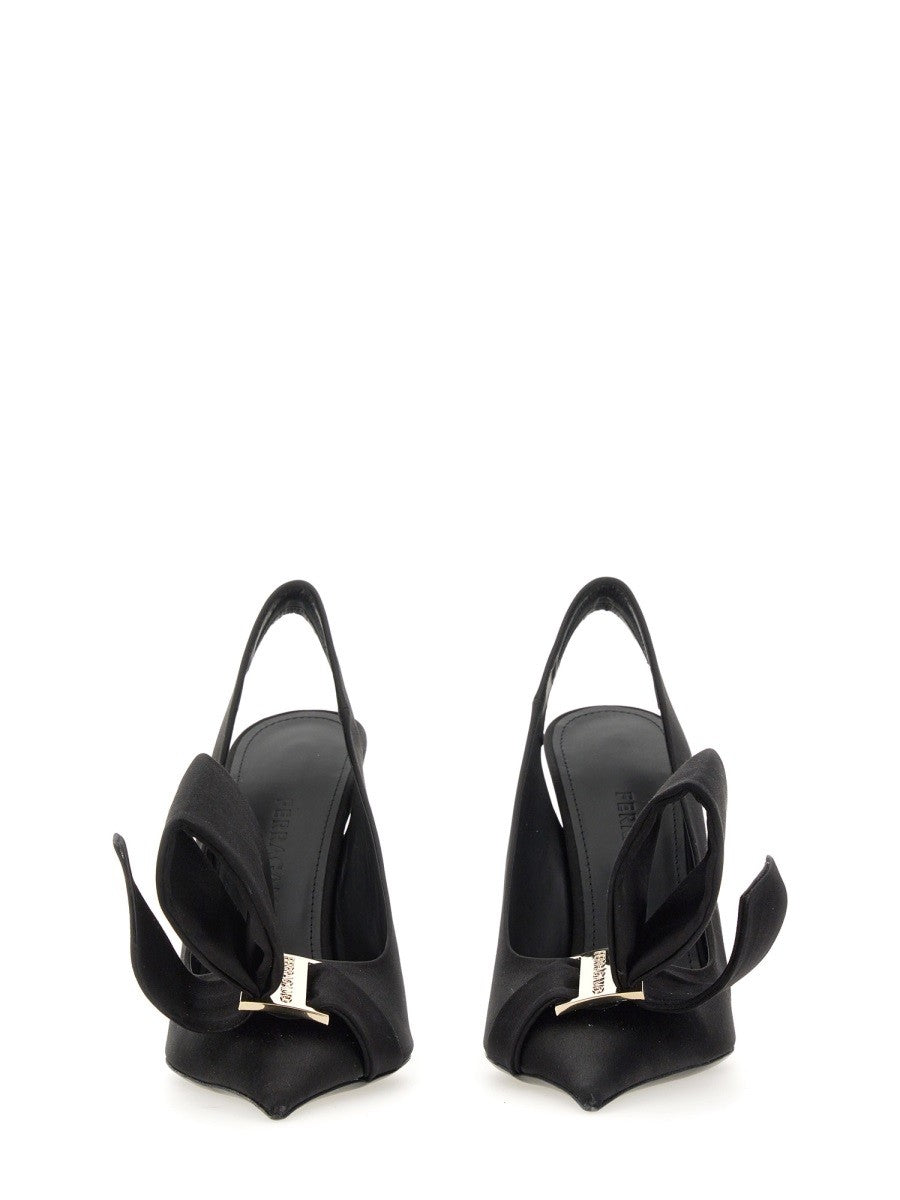 SANDAL WITH ASYMMETRICAL BOW