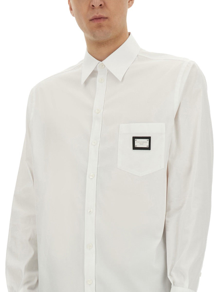 SHIRT WITH LOGO PLAQUE