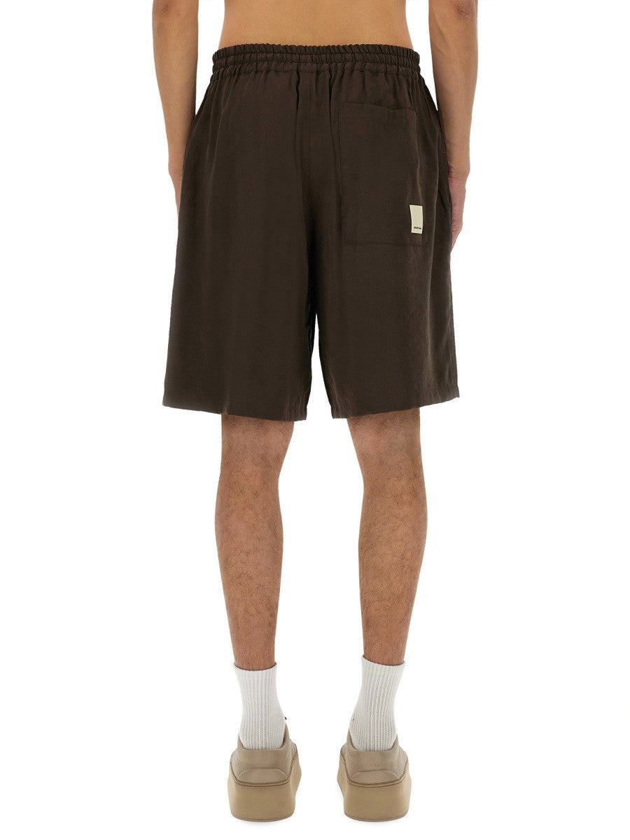 SHORTS WITH DRAWSTRINGS