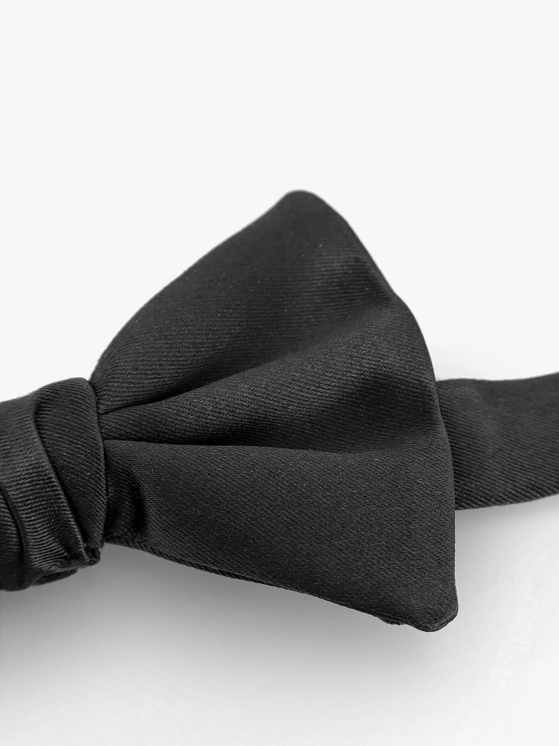 Silk bow tie