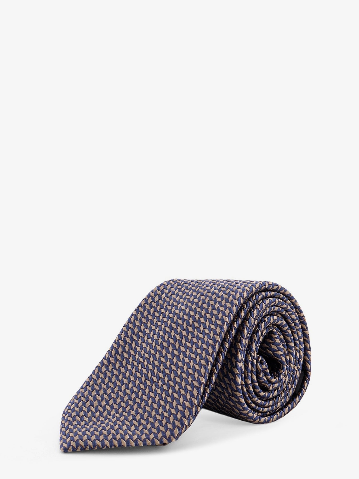 Silk tie
