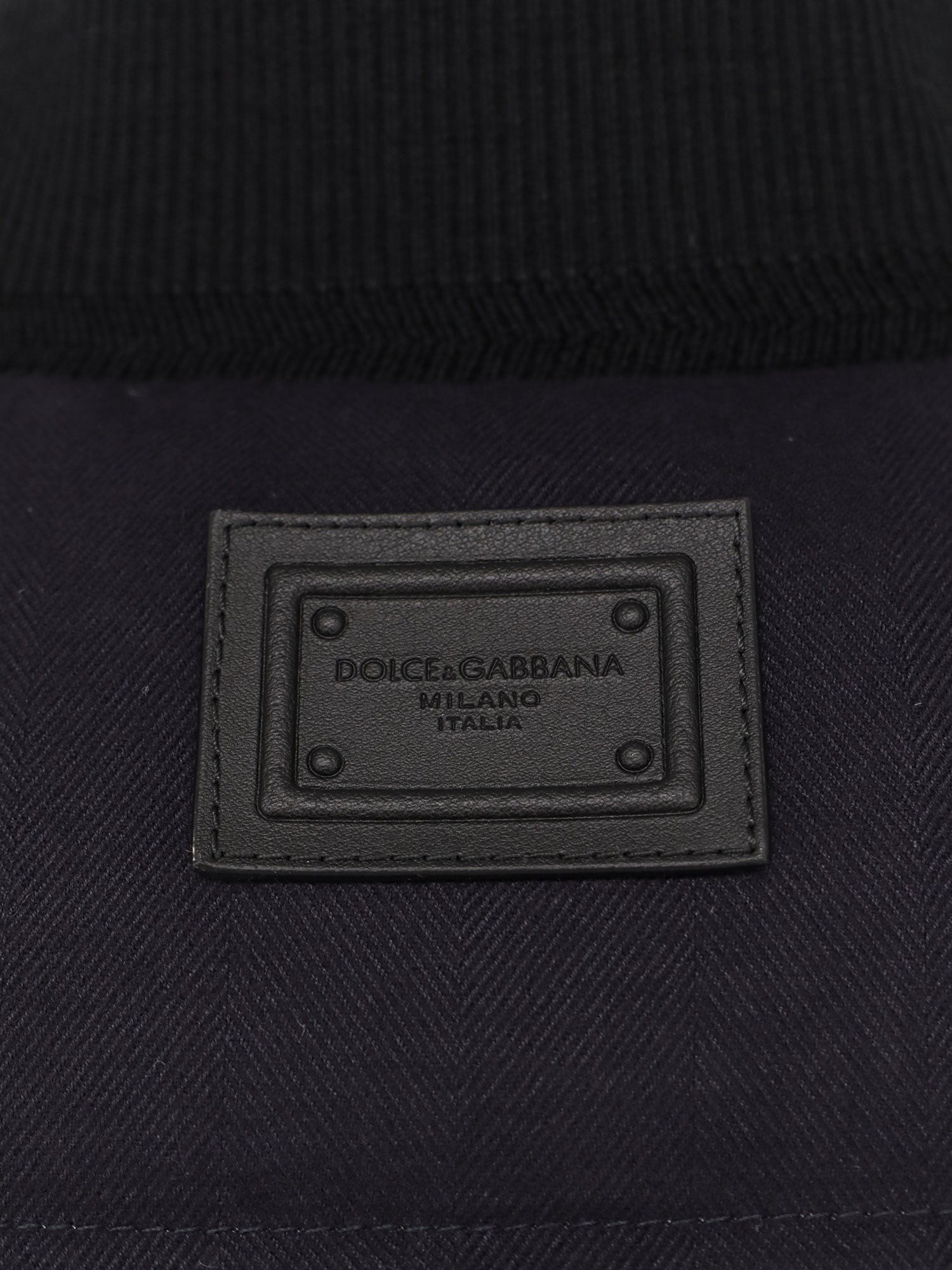 Sleeveless jacket in cotton and viscose