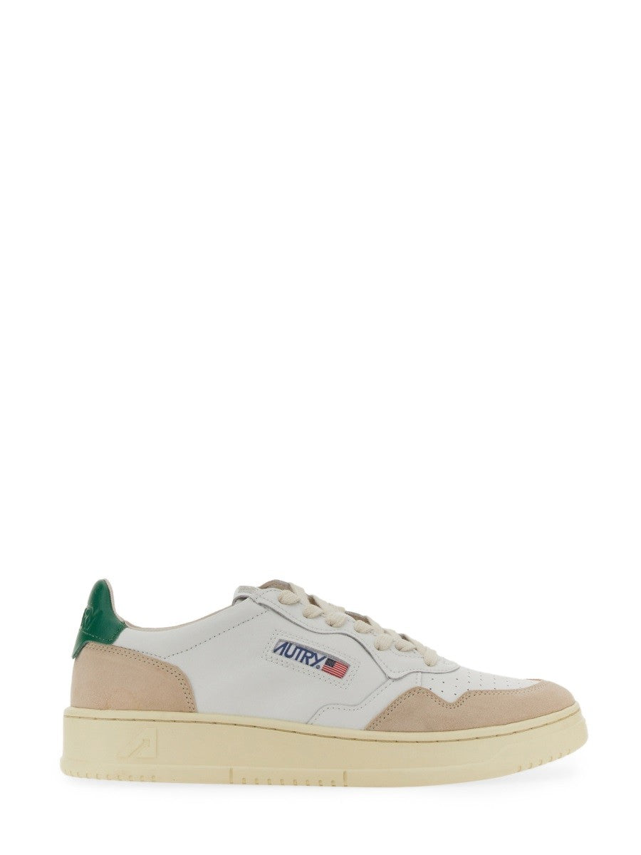 MEDALIST LOW SNEAKER
