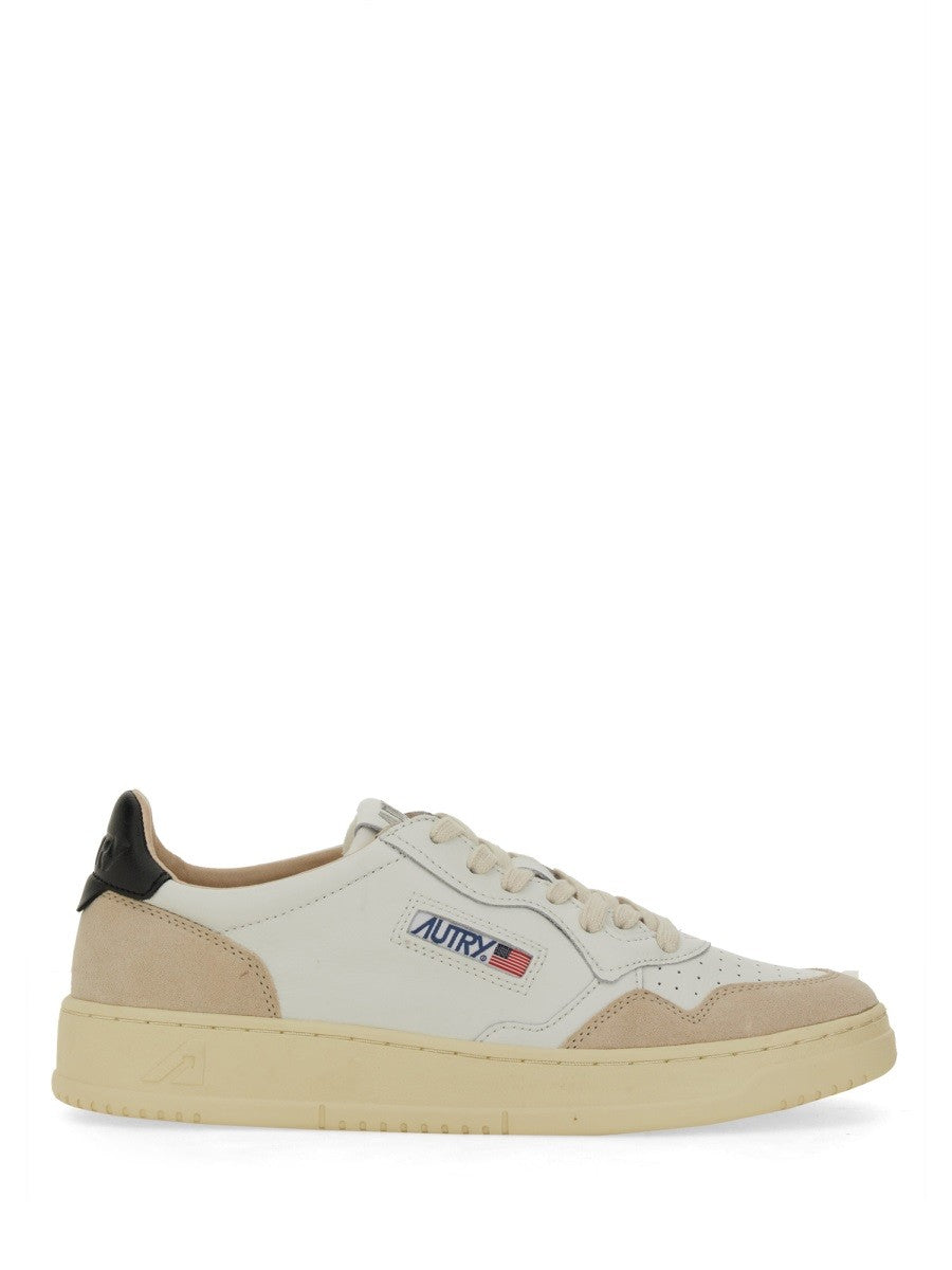 MEDALIST LOW SNEAKER