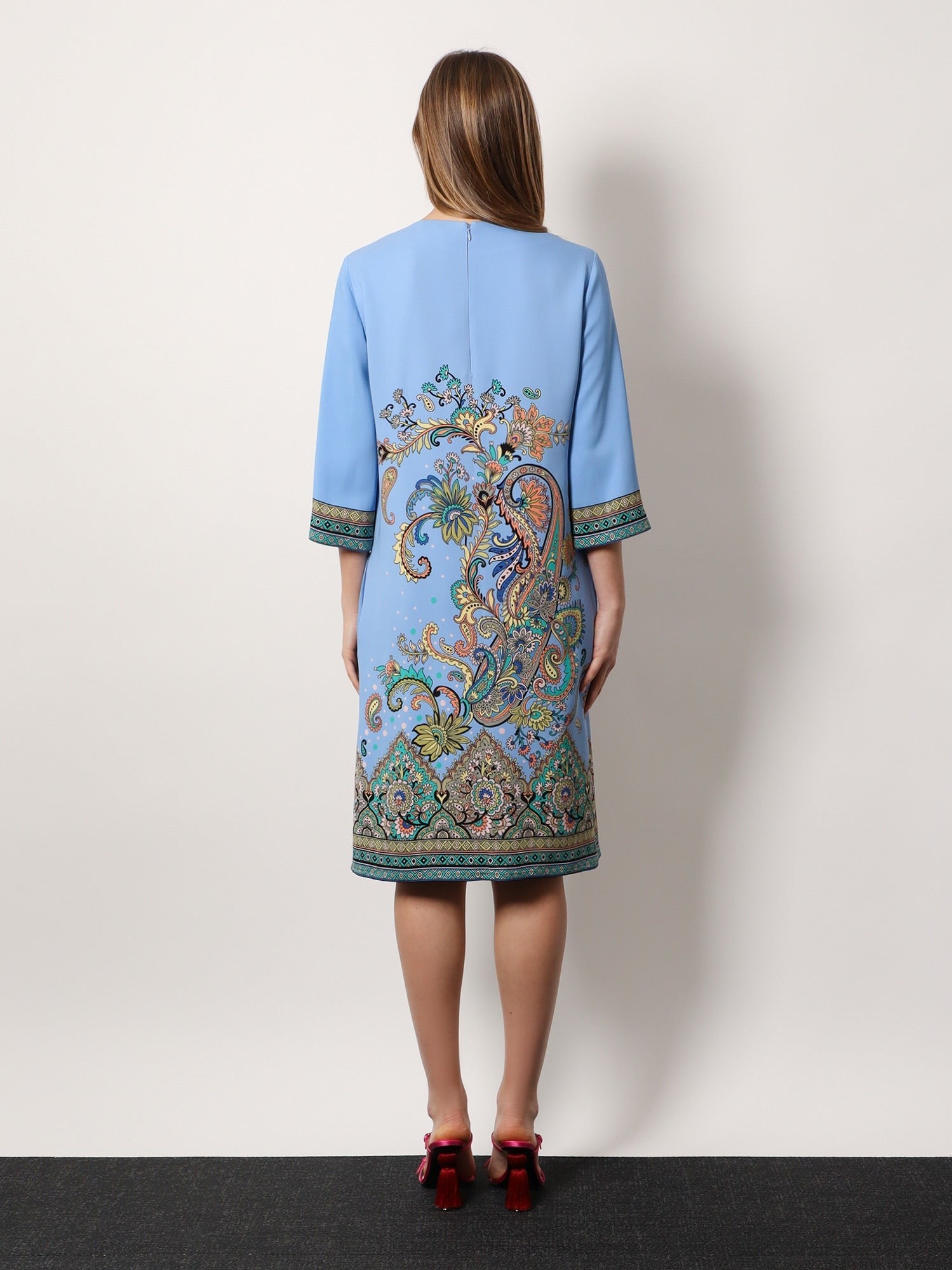 Stretch viscose dress with iconic print
