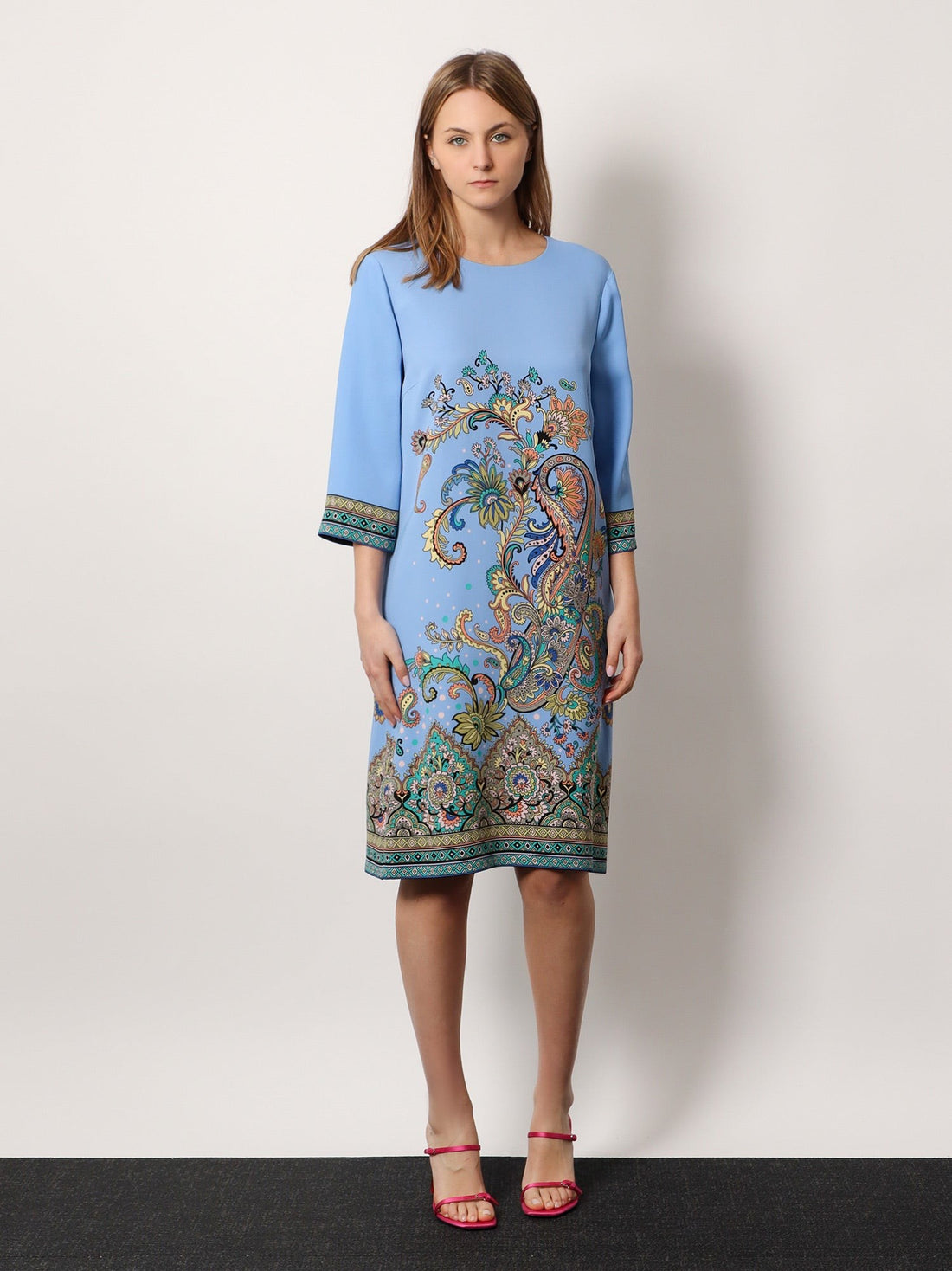 Stretch viscose dress with iconic print