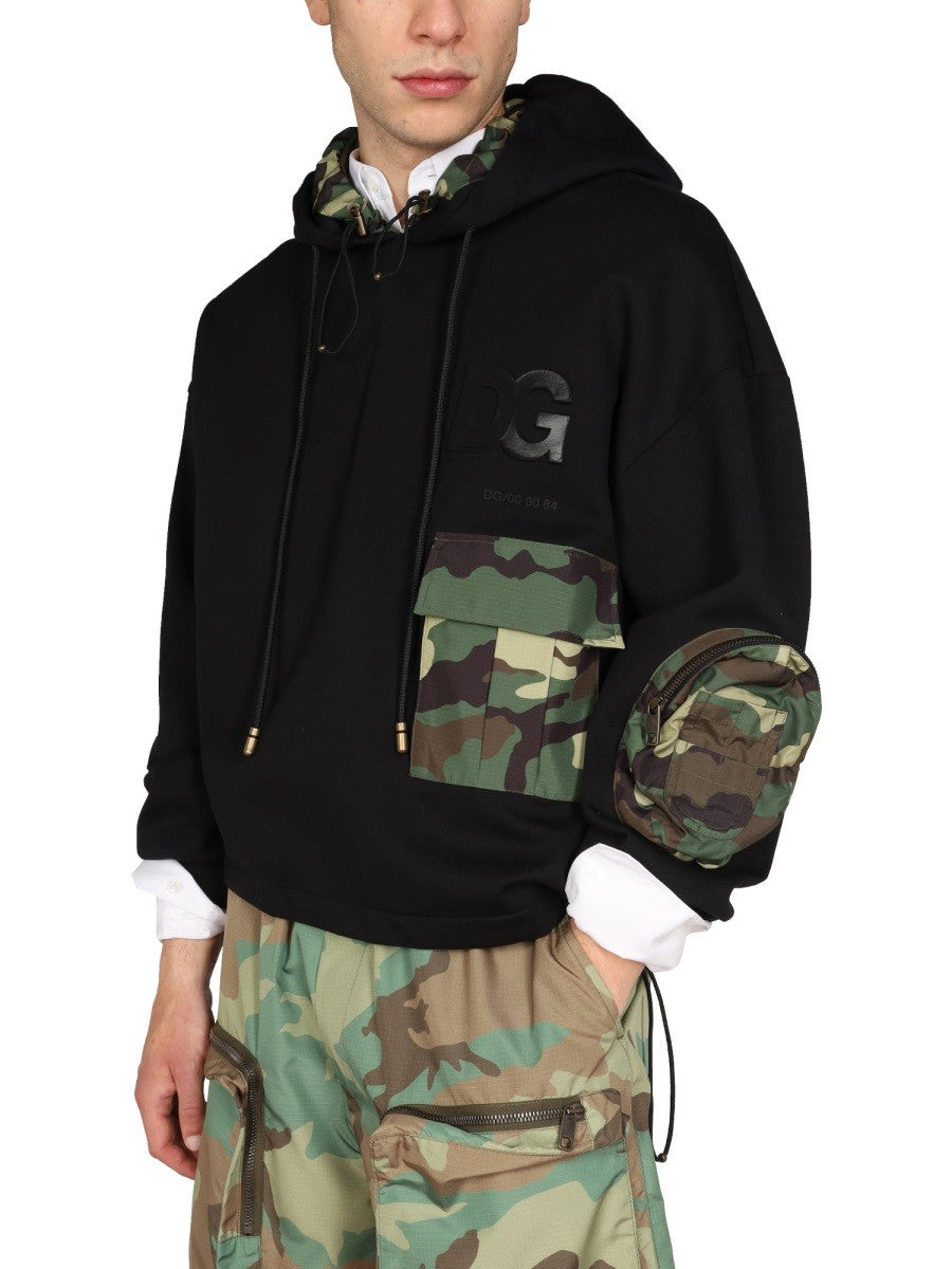SWEATSHIRT WITH CAMO DETAILS