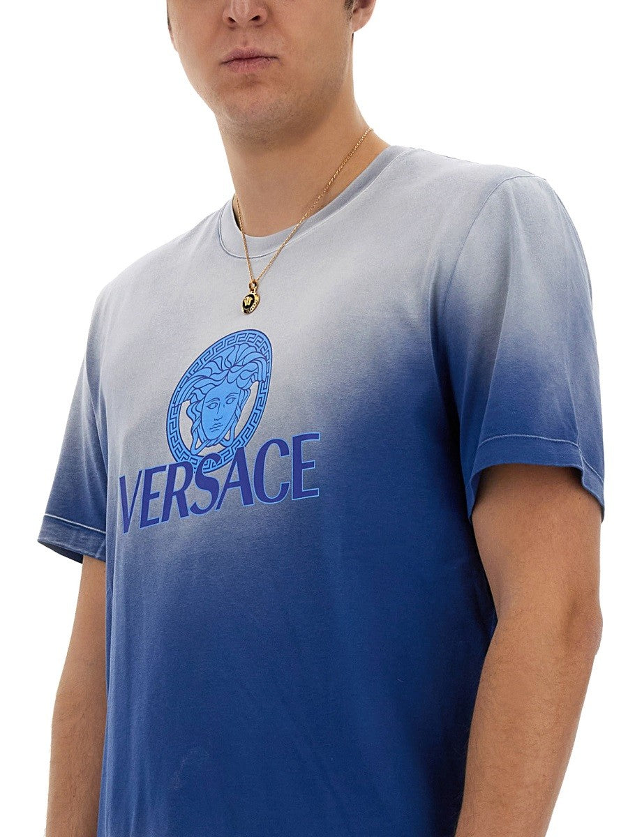 T-SHIRT WITH LOGO