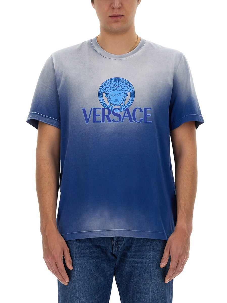 T-SHIRT WITH LOGO