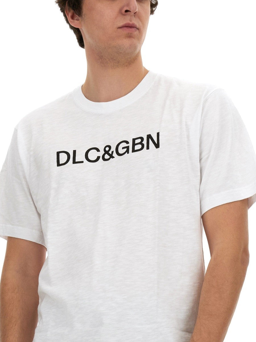 T-SHIRT WITH LOGO
