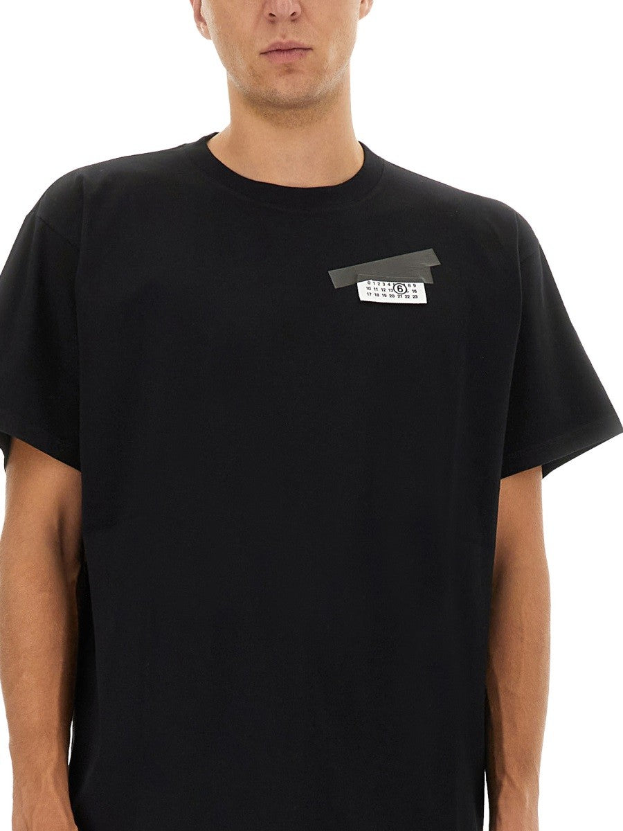 T-SHIRT WITH LOGO